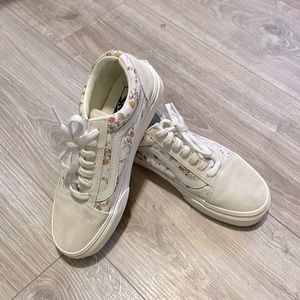 Vans vintage old school shoes (flower/marshmallow)